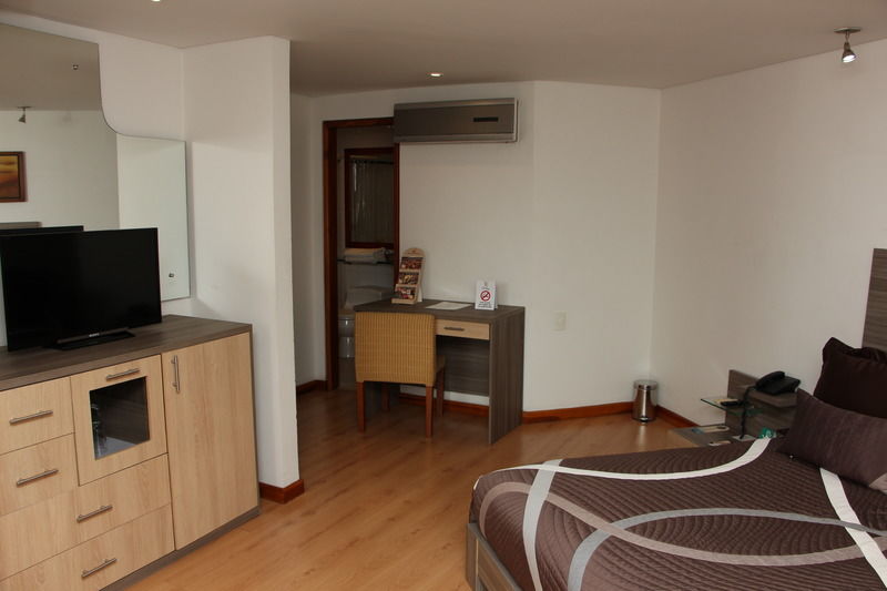 Hotel Casa Victoria Медельин Экстерьер фото
